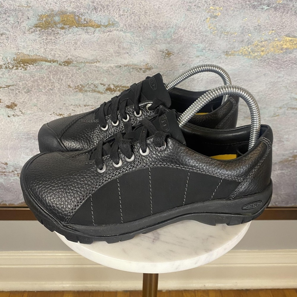 KEEN Shoes Womens Size 7.5 Black Leather Lace Up Walking Comfort Sneakers